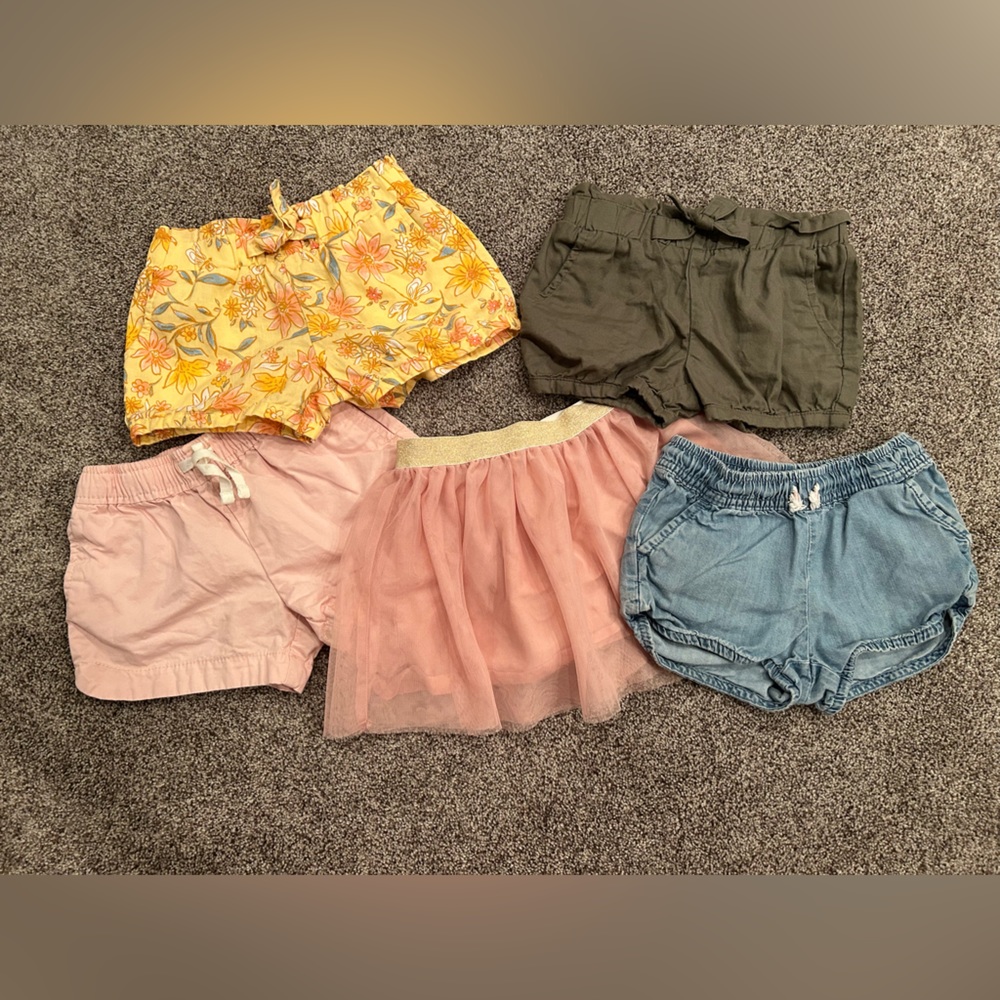 Lot of 5 shorts & skirt! Like new condition! Size 4T
